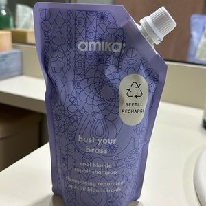Amika Purple shampoo
